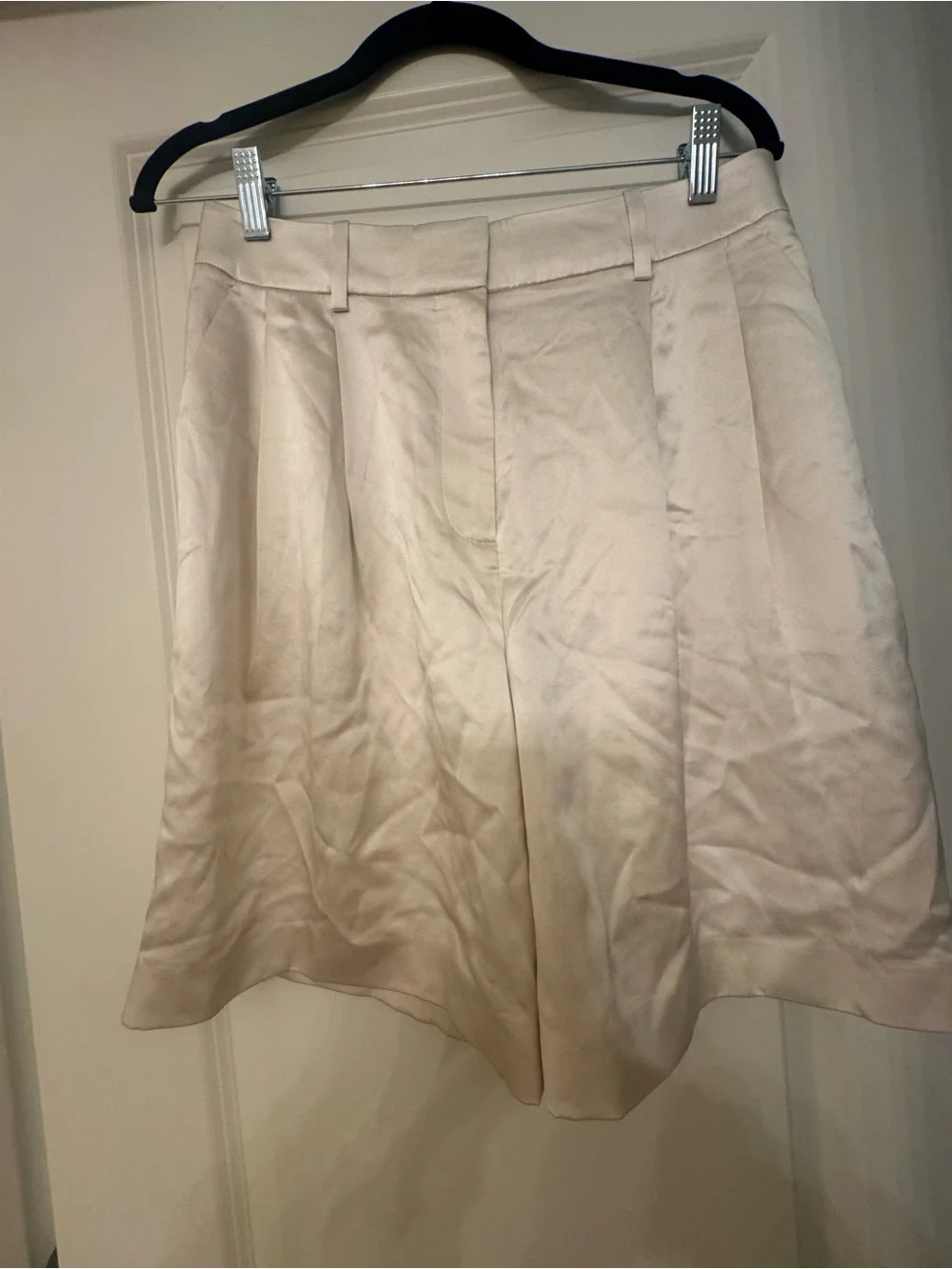 Club Monaco Soft Cream Silk Pleated Shorts